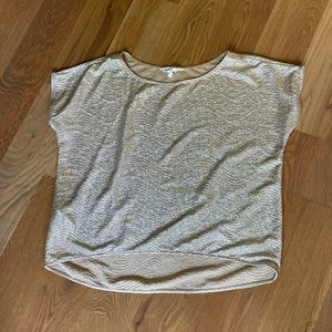 10/$25  BCBGeneration// gold top, size L